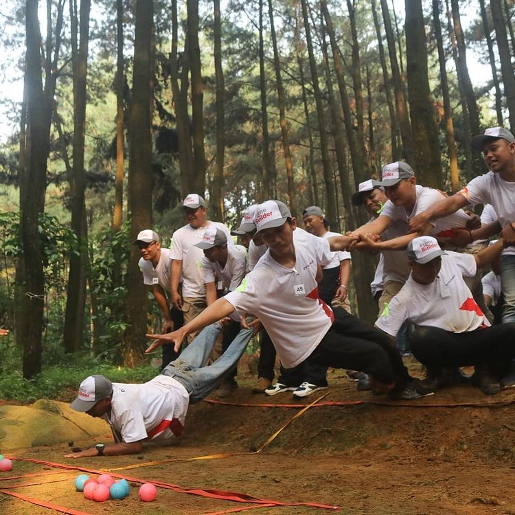 team building puncak becici